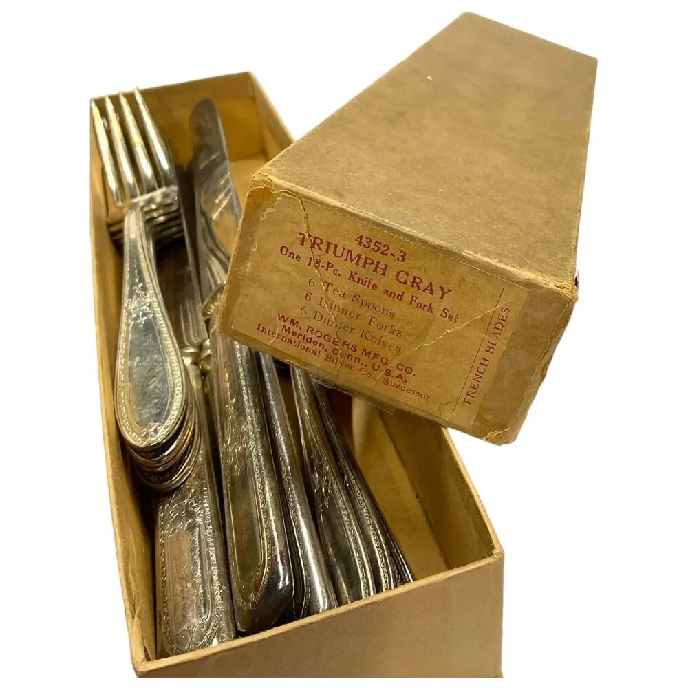 WM‎ Rogers Triumph Gray 18PC Knife Fork Spoon Set Original Box French Blade